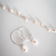 Laden Sie das Bild in den Galerie-Viewer, Ohrringe 'white love' rosé / gold / silber