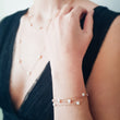 Laden Sie das Bild in den Galerie-Viewer, Armband 'white love' rosé / gold
